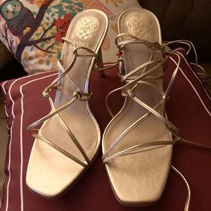 Vince Camuto brand new strappy heels 👠
